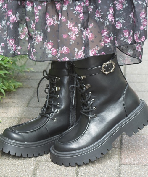 axes femme(アクシーズファム)の「ベルトデザインワークブーツ(ブーツ・レディース・ブラック/ダークブラウン・MEDIUM/LARGE)」の4枚目の写真