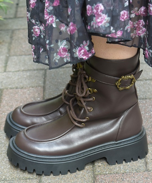 axes femme(アクシーズファム)の「ベルトデザインワークブーツ(ブーツ・レディース・ブラック/ダークブラウン・MEDIUM/LARGE)」の6枚目の写真