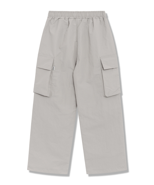 PIANER KIDS(ピアネールキッズ)の「ナイロンカーゴパラシュートパンツ(ライトベージュ)(スウェットパンツ・レディース・ライトベージュ・S(120-130cm)/M(130-140cm)/L(140-150cm)/XL(150-160㎝))」の7枚目の写真