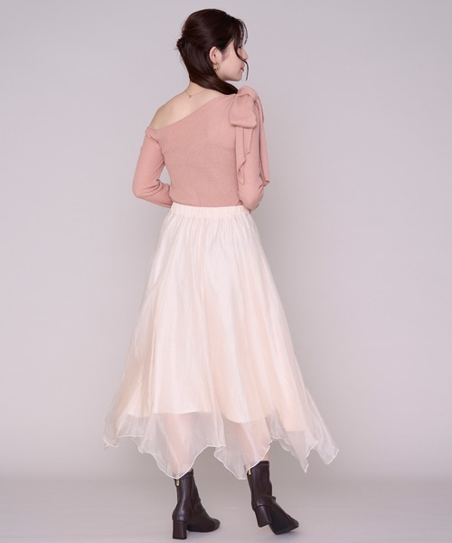 MISCH MASCH(ミッシュマッシュ)の「2026秋冬新作 ニュアンスイレヘムロングスカート(スカート・レディース・ピンク/パープル/ベージュ・フリ-)」の7枚目の写真