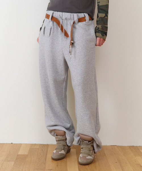 THEVINYLHOUSE(ザバイニルハウス)の「BELTED DETAIL SWEAT PANTS GREY(スウェットパンツ・メンズ・その他・SMALL/MEDIUM/LARGE)」の2枚目の写真
