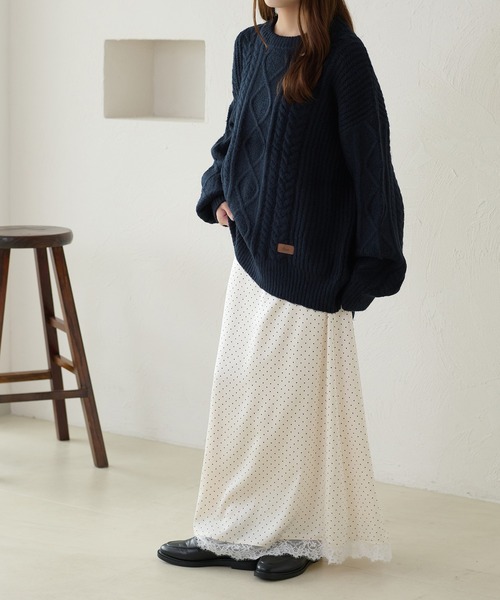 apres jour clair(アプレジュールクレア)の「【apres jour clair】パッチワークケーブルニット(ニット/セーター・レディース・ネイビー/アイボリー/ボルドー/グリーン・X-LARGE/フリー)」の6枚目の写真