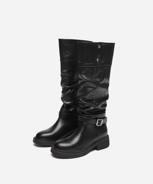 MAC MOC(マックモック)の「QUINCY フォールディング SLOUCHY ストラップ ブーツ (4cm)(ブーツ・レディース・ブラック・22.5cm/24cm/24.5cm/23cm/23.5cm/25cm)」の1枚目の写真
