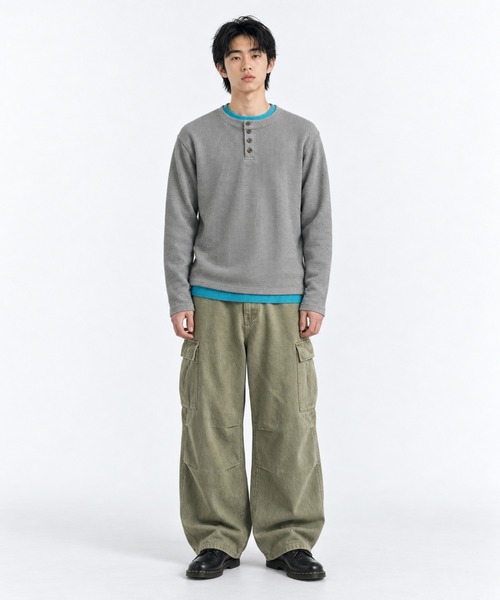 FILLIP J（フィリップジェー）の「クロップドワッフルヘンリーネック長袖Tシャツ/ショート丈ロンT（Tシャツ/カットソー・メンズ・アイボリー/グレー・X-LARGE/LARGE/MEDIUM）」の14枚目の写真