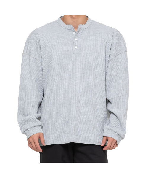 ARDENTSOUL(アーデントソウル)の「ヘビー ワッフル ヘンリーネック オーバーサイズ 長袖 4カラー(Tシャツ/カットソー・メンズ・ブラック/グレー・LARGE/XX-LARGE/X-LARGE)」の3枚目の写真