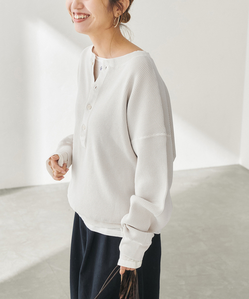 FRAMeWORK(フレームワーク)の「オゾン加工ワッフルヘンリープルオーバー(Tシャツ/カットソー・レディース・ベージュ/ピンク系その他/チャコールグレー/アイボリー・FREE)」の12枚目の写真