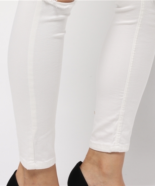 ROOPTOKYO（ループトウキョウ）の「RES DENIM/レスデニム KITTY CROP スキニーデニム クロップド ホワイトデニム（デニムパンツ・レディース・ホワイト・26inch/24inch/25inch/27inch）」の9枚目の写真