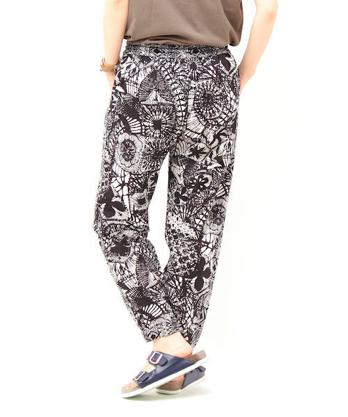 チチカカ（チチカカ）の「モノトーンジョガーパンツ（その他パンツ・レディース・カーキ/ブラック・FREE）」の6枚目の写真