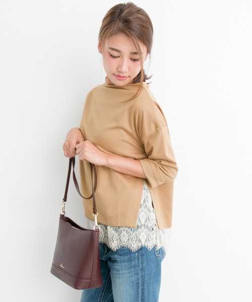 URBAN RESEARCH（アーバンリサーチ）の「UR ポンチボトルネックレイヤードプルオーバー（Tシャツ/カットソー・レディース・ブラウン系その他/ベージュ/グリーン系その他・FREE）」の2枚目の写真