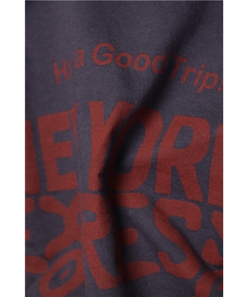 SHIPS JET BLUE（シップスジェットブルー）の「NYC: PRINT C/N SWEAT（スウェット・メンズ・ブラック/ピンク/ネイビー・MEDIUM/SMALL/LARGE）」の9枚目の写真