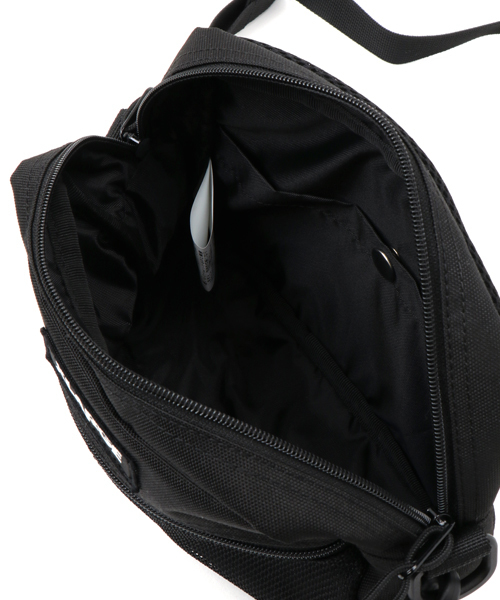 XLARGE（エクストララージ）の「PATCHED SHOULDER BAG（ショルダーバッグ・メンズ・カモフラージュ/ブラック・ONE SIZE）」の6枚目の写真