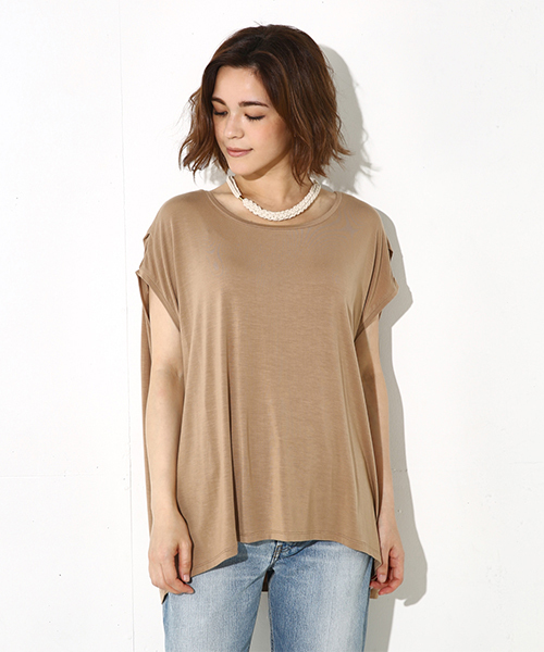 AZUL by moussy（アズールバイマウジー）の「スリーブバックタックBIG プルオーバー（Tシャツ/カットソー・レディース・ベージュ/オレンジ系その他/オフホワイト/ブラック・SMALL/MEDIUM）」の8枚目の写真