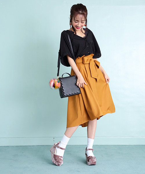 one after another NICE CLAUP（ワンアフターアナザーナイスクラップ）の「べロア刺繍スカラップサンダル（サンダル・レディース・ブラック/ベージュ/ピンク・L/S/M）」の6枚目の写真