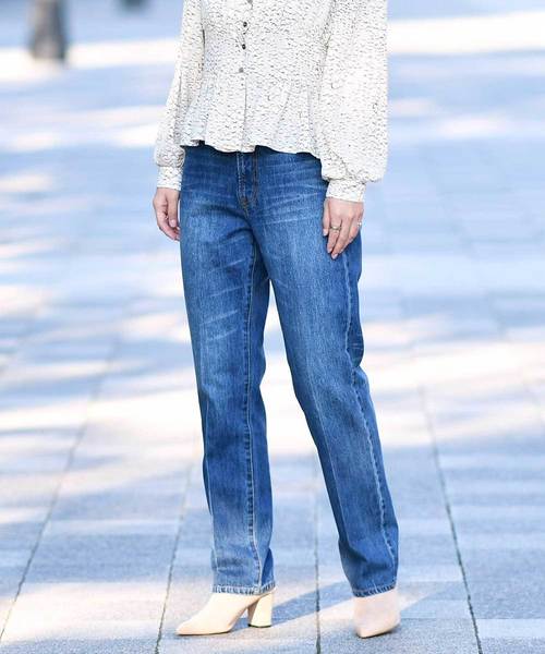 DouDou(ドゥドゥ)の「センタープレスデニム(デニムパンツ・レディース・ブルー/インディゴブルー/ブルー系その他/ブルー系その他2/スカイブルー・36/38)」の4枚目の写真