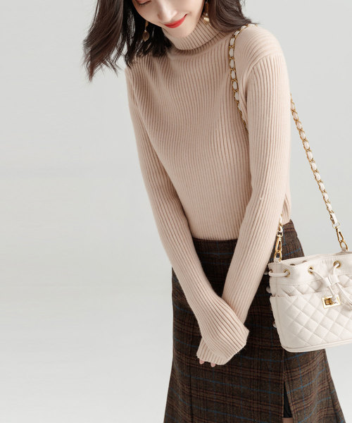 SAISON DE PAPILLON（セゾンドパピヨン）の「ハイネックシンプルリブニットトップス（ニット/セーター・レディース・ベージュ/ネイビー/キャメル・M/L）」の19枚目の写真