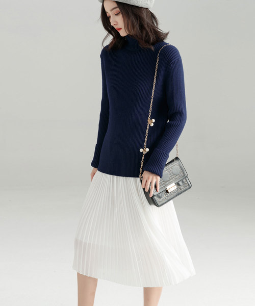 SAISON DE PAPILLON（セゾンドパピヨン）の「ハイネックシンプルリブニットトップス（ニット/セーター・レディース・ベージュ/ネイビー/キャメル・M/L）」の17枚目の写真