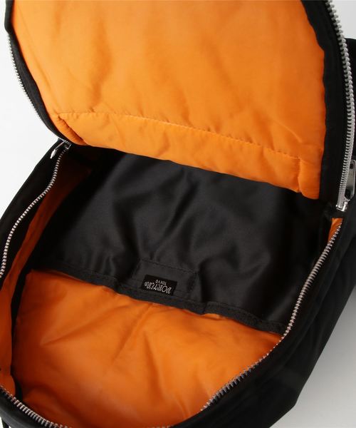 PORTER（ポーター）の「【PORTER】TANKER  DAYPACK　容量7L / 622-68621（バックパック/リュック・メンズ・ブラック・FREE）」の3枚目の写真