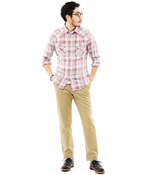 BEAMS PLUS（ビームスプラス）の「BEAMS PLUS / プレーンフロント チノトラウザーズ（チノパンツ・メンズ・カーキ・MEDIUM/SMALL/X-LARGE/LARGE）」の13枚目の写真