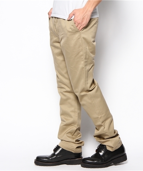 BEAMS PLUS（ビームスプラス）の「BEAMS PLUS / プレーンフロント チノトラウザーズ（チノパンツ・メンズ・カーキ・MEDIUM/SMALL/X-LARGE/LARGE）」の2枚目の写真