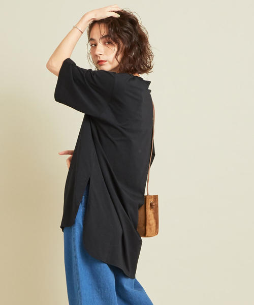 BEAUTY&YOUTH UNITED ARROWS(ビューティーアンドユースユナイテッドアローズ)の「BY∴ コットンサイドスリットビッグTシャツ◆(Tシャツ/カットソー・レディース・ホワイト/パープル/ブラック/ダークグレー/モカ・FREE)」の1枚目の写真