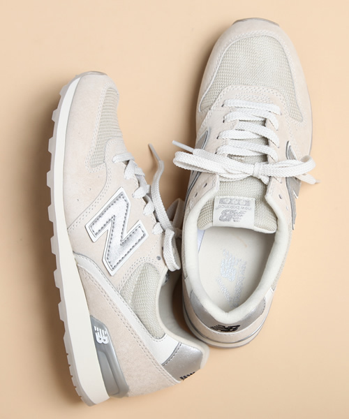 BEAMS LIGHTS Women's(ビームスライツ ウィメンズ)の「NEW BALANCE / WR996(スニーカー・レディース・ベージュ系その他/ブルー系その他・23/24/24.5/23.5)」の1枚目の写真