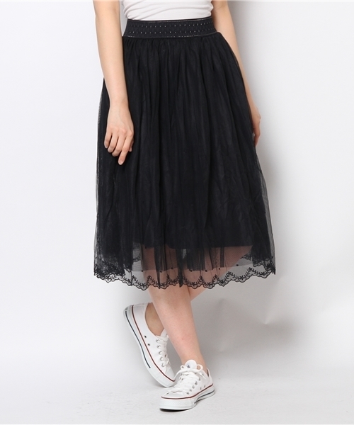 earth music&ecology（アースミュージックアンドエコロジー）の「チュール刺繍ロングスカート（スカート・レディース・アイボリー/ネイビー/ピンクベージュ・FREE）」の3枚目の写真