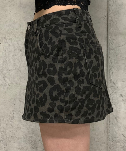 ENVYM（アンビー）の「ＬＥＯＰＡＲＤ ＦＳＫ（スカート・レディース・ブラック/ブラウン・S/M）」の5枚目の写真