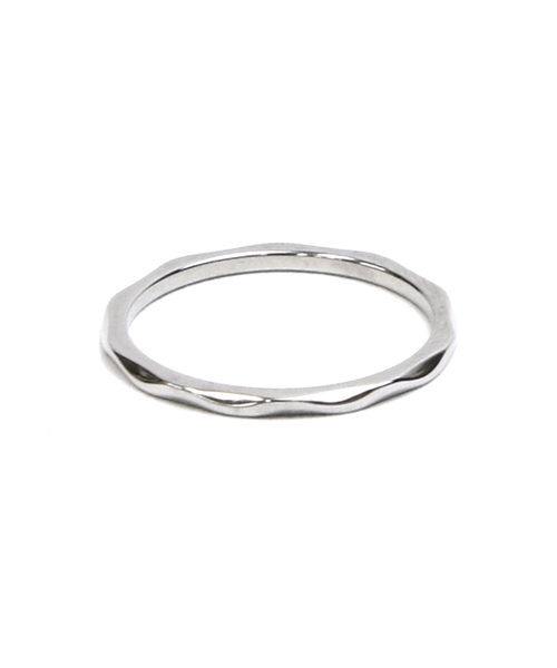 rufsh(ルフシュ)の「【rufsh/ルフシュ】stainless anrrow wave ring/ ステンレスリング RF1908CJSR03(リング・メンズ・ゴールド/シルバー・#11/#13)」の5枚目の写真