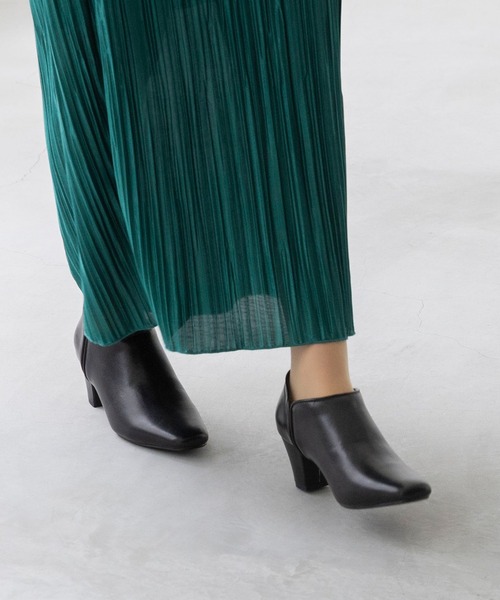 menue（メヌエ）の「スクエアトゥ サイドゴア ブーティー ショートブーツ 太ヒール ブーツ（ブーツ・レディース・ブラック/ダークブラウン/モカ・LL/3L/S/M/L/XS）」の8枚目の写真