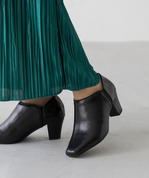 menue（メヌエ）の「スクエアトゥ サイドゴア ブーティー ショートブーツ 太ヒール ブーツ（ブーツ・レディース・ブラック/ダークブラウン/モカ・LL/3L/S/M/L/XS）」の6枚目の写真