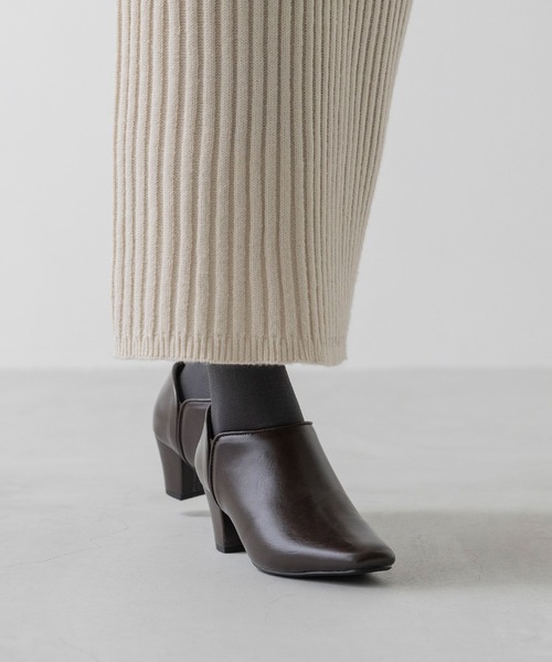 menue（メヌエ）の「スクエアトゥ サイドゴア ブーティー ショートブーツ 太ヒール ブーツ（ブーツ・レディース・ブラック/ダークブラウン/モカ・LL/3L/S/M/L/XS）」の20枚目の写真