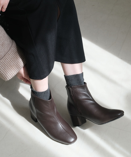 AmiAmi(アミアミ)の「【2024AW新改良!】スクエアトゥショートブーツ(ブーツ・レディース・ブラック/ブラウン/ダークブラウン/グレー/ブラック系その他/キャメル/ベージュ/ブラック系その他2/グレイッシュベージュ・LL/S/M/L)」の6枚目の写真