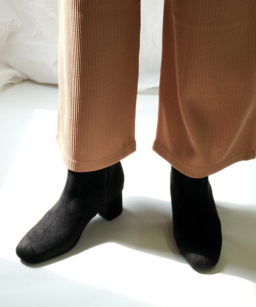 AmiAmi(アミアミ)の「【2024AW新改良!】スクエアトゥショートブーツ(ブーツ・レディース・ブラック/ブラウン/ダークブラウン/グレー/ブラック系その他/キャメル/ベージュ/ブラック系その他2/グレイッシュベージュ・LL/S/M/L)」の2枚目の写真