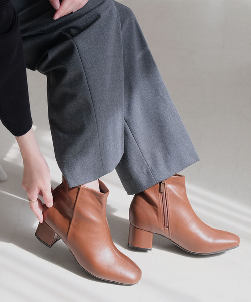 AmiAmi(アミアミ)の「【2024AW新改良!】スクエアトゥショートブーツ(ブーツ・レディース・ブラック/ブラウン/ダークブラウン/グレー/ブラック系その他/キャメル/ベージュ/ブラック系その他2/グレイッシュベージュ・LL/S/M/L)」の16枚目の写真