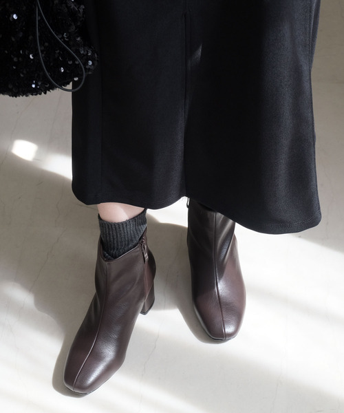 AmiAmi(アミアミ)の「【2024AW新改良!】スクエアトゥショートブーツ(ブーツ・レディース・ブラック/ブラウン/ダークブラウン/グレー/ブラック系その他/キャメル/ベージュ/ブラック系その他2/グレイッシュベージュ・LL/S/M/L)」の22枚目の写真