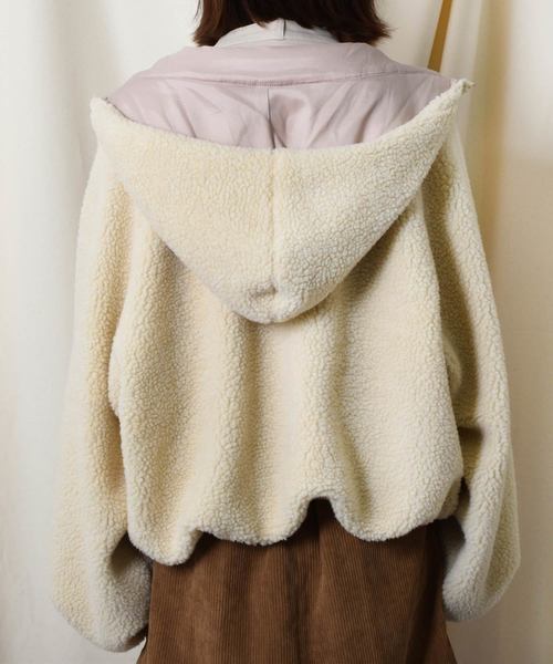 PairPair（ペアペア）の「フード付袖ボリュームボアブルゾン（ブルゾン・レディース・ベージュ/ライトベージュ/モカ・FREE）」の12枚目の写真