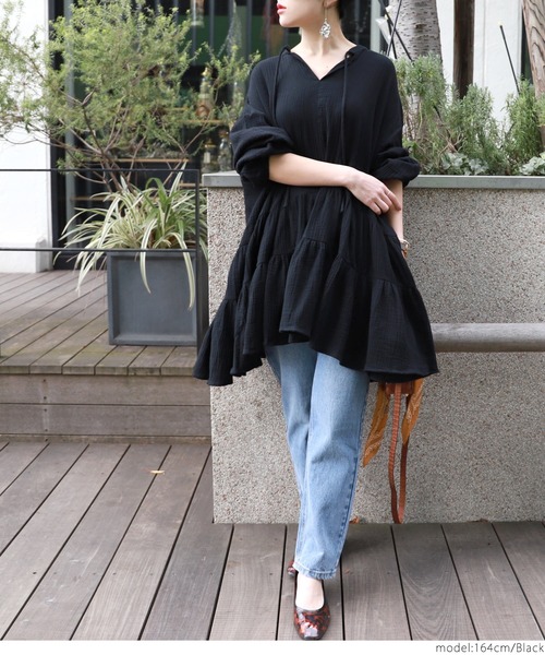 coca（coca）（コカ）の「キーネックたっぷりティアードチュニック（チュニック・レディース・ブラック・ONE SIZE）」の11枚目の写真