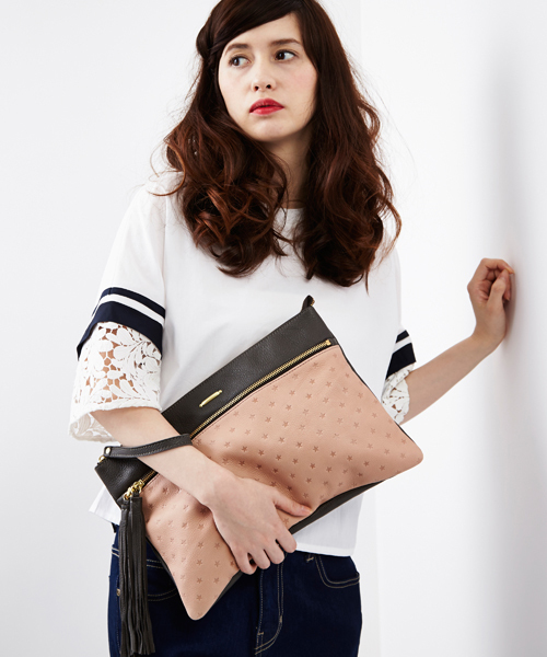 Another Edition（アナザーエディション）の「AE×BeaureTSL CLT（クラッチバッグ・レディース・ネイビー/ライトピンク・ﾌﾘ-）」の13枚目の写真