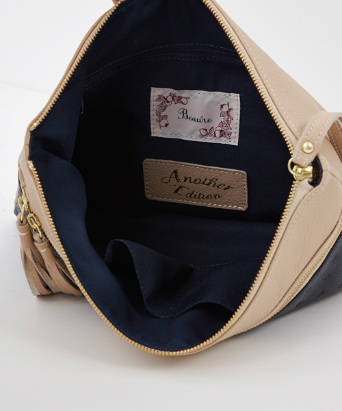 Another Edition（アナザーエディション）の「AE×BeaureTSL CLT（クラッチバッグ・レディース・ネイビー/ライトピンク・ﾌﾘ-）」の10枚目の写真