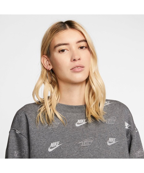NIKE(ナイキ)の「NIKE/ナイキ ウィメンズ BB BFF SHINE クルー(スウェット・レディース・ブラック/グレー・M/L/S/XL/XS)」の5枚目の写真