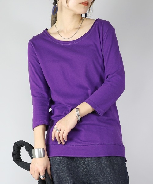 and it_（アンドイット）の「【日本製】シンプルカラー7分袖ロングカットソー（Tシャツ/カットソー・レディース・マスタード/ライトピンク/サーモンピンク/ワイン/オレンジ/ネイビー/ライトブルー/ブルーグリーン/ロイヤルブルー/パープル/ラベンダー/ブラック/チャコールグレー/杢グレー/ブラウン/オートミール/ライトカーキ/ホワイト/アイボリー/モカ・LARGE/X-LARGE/MEDIUM）」の15枚目の写真