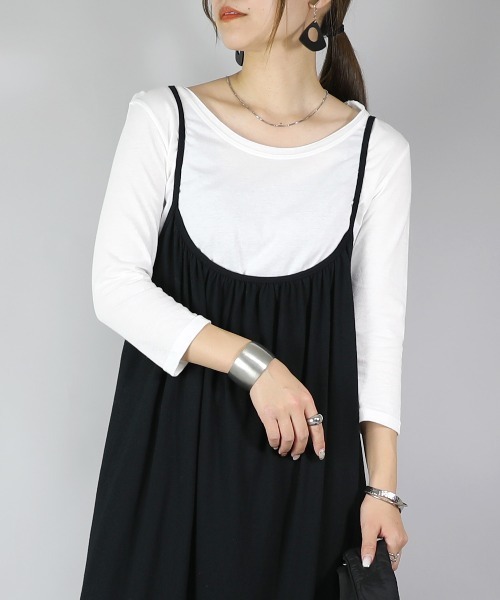 and it_（アンドイット）の「【日本製】シンプルカラー7分袖ロングカットソー（Tシャツ/カットソー・レディース・マスタード/ライトピンク/サーモンピンク/ワイン/オレンジ/ネイビー/ライトブルー/ブルーグリーン/ロイヤルブルー/パープル/ラベンダー/ブラック/チャコールグレー/杢グレー/ブラウン/オートミール/ライトカーキ/ホワイト/アイボリー/モカ・LARGE/X-LARGE/MEDIUM）」の2枚目の写真