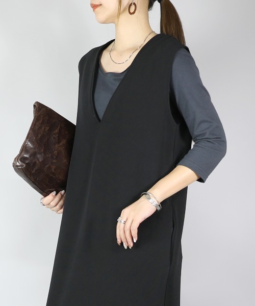 and it_（アンドイット）の「【日本製】シンプルカラー7分袖ロングカットソー（Tシャツ/カットソー・レディース・マスタード/ライトピンク/サーモンピンク/ワイン/オレンジ/ネイビー/ライトブルー/ブルーグリーン/ロイヤルブルー/パープル/ラベンダー/ブラック/チャコールグレー/杢グレー/ブラウン/オートミール/ライトカーキ/ホワイト/アイボリー/モカ・LARGE/X-LARGE/MEDIUM）」の5枚目の写真