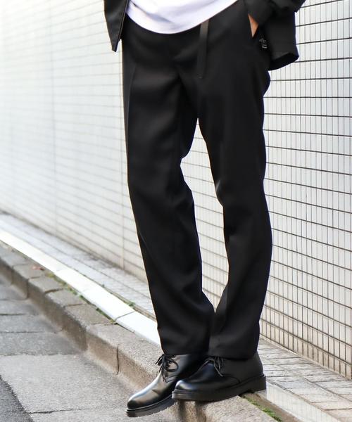 coen（コーエン）の「ポリツイルテーパードパンツ（その他パンツ・メンズ・ブラック/ダークブラウン・LARGE/SMALL/MEDIUM/X-LARGE）」の7枚目の写真