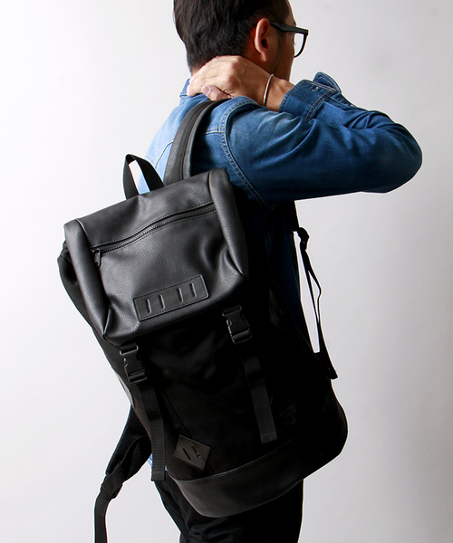 WEGO（ウィゴー）の「WEGO/フェイクレザーコンビバックパック（バックパック/リュック・メンズ・ブラック/グレー/ブルー・FREE）」の4枚目の写真