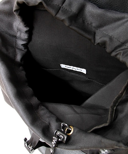 WEGO（ウィゴー）の「WEGO/フェイクレザーコンビバックパック（バックパック/リュック・メンズ・ブラック/グレー/ブルー・FREE）」の8枚目の写真