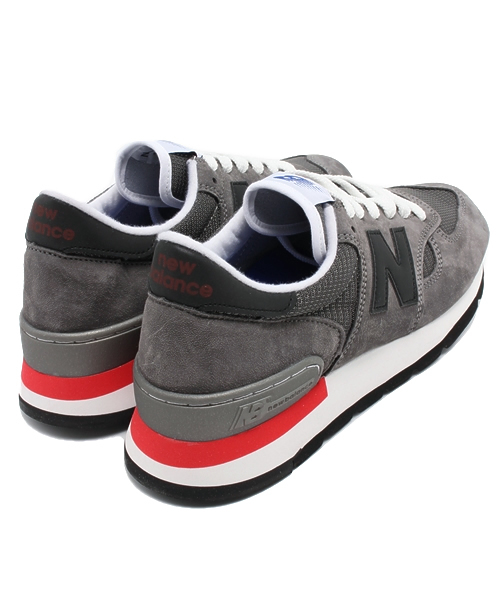 BEAMS(ビームス)の「NEW BALANCE / M990(スニーカー・メンズ・チャコールグレー・26.5cm/27.5cm/27.0cm/26.0cm/28.0cm/28.5cm/25.5cm)」の3枚目の写真