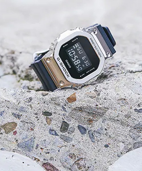 G-SHOCK(ジーショック)の「G-SHOCk/ジーショック 腕時計 GM-5600-1JF(デジタル腕時計・メンズ・シルバー・FREE)」の11枚目の写真