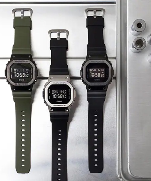 G-SHOCK(ジーショック)の「G-SHOCk/ジーショック 腕時計 GM-5600-1JF(デジタル腕時計・メンズ・シルバー・FREE)」の7枚目の写真