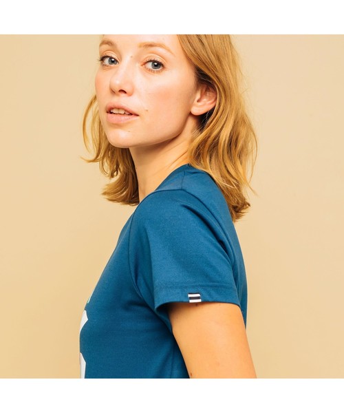 AIGLE(エーグル)の「吸水速乾 エーグル グラフィックTシャツ CAR(Tシャツ/カットソー・レディース・レッド/ダークブルー・S/M/L)」の5枚目の写真